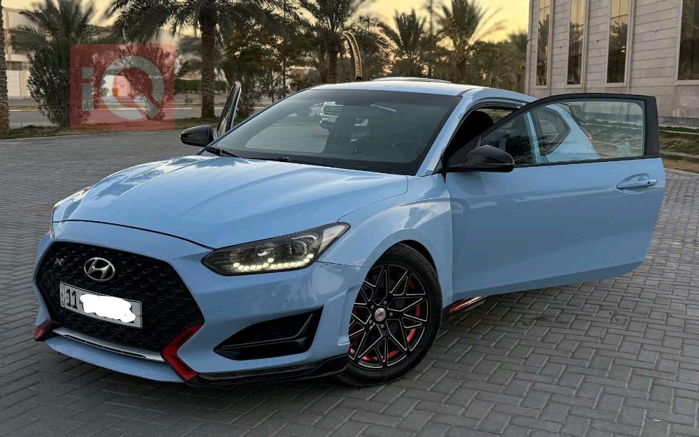 Hyundai Veloster